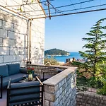 Sea View Magnolia דירה *