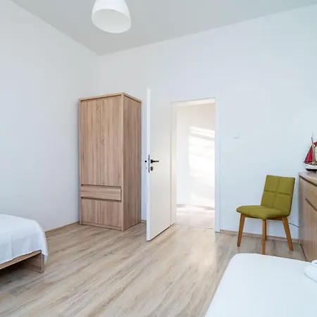 Sea View Magnolia Apartman *