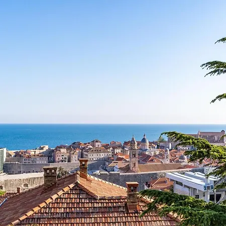 Sea View Magnolia Apartman *